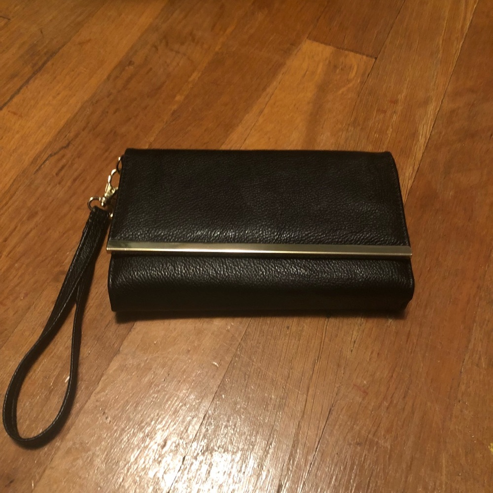 Apt. 9 Wallet